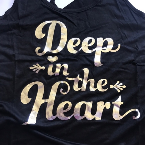 🍰Deep in the Heart" black & sliver graphic top XS - Picture 2 of 7